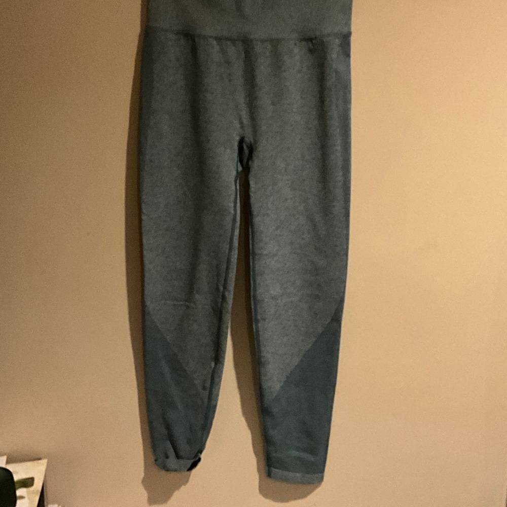 PINK Victoria's Secret Gray Leggings